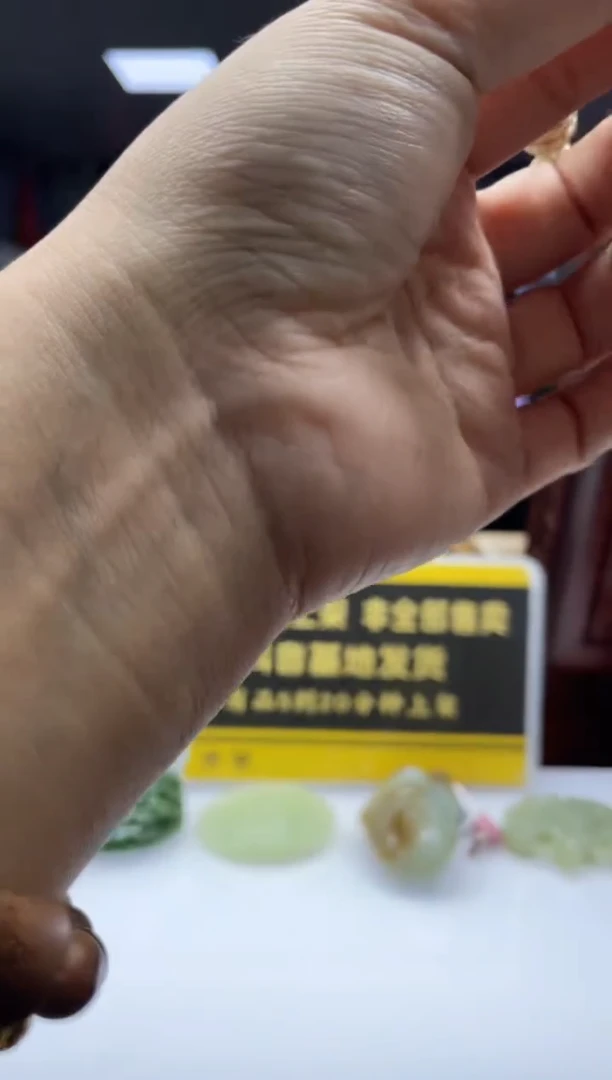 定制和田玉妮**姐和田玉定制链接HTY0