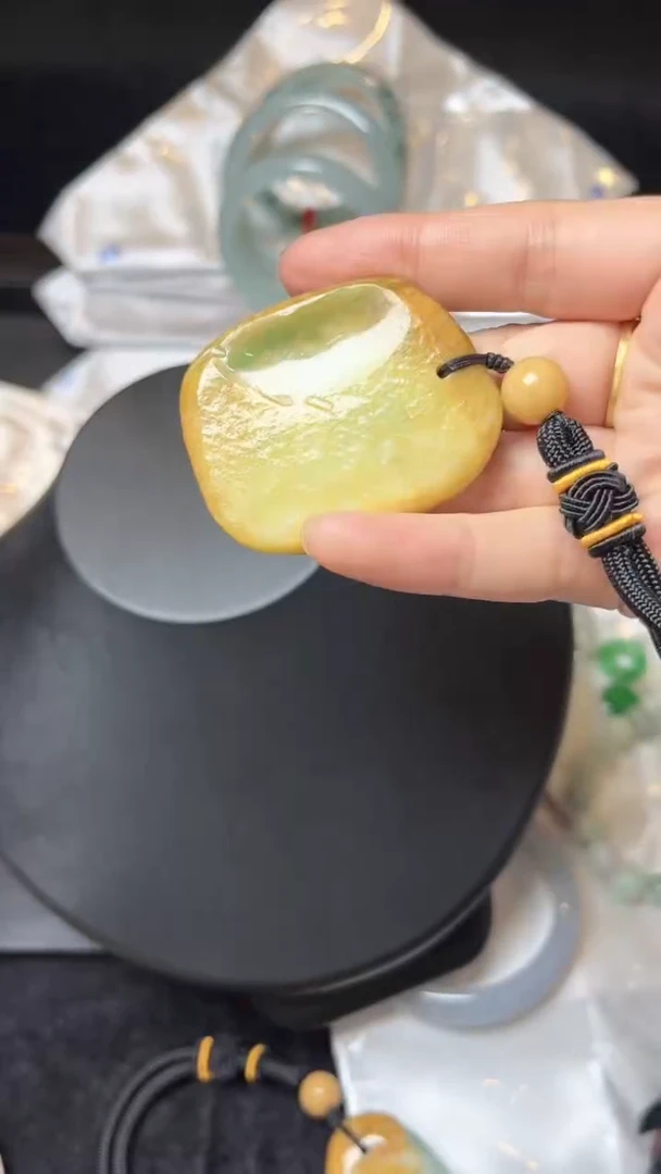 毛衣链未镶嵌翡翠手把件