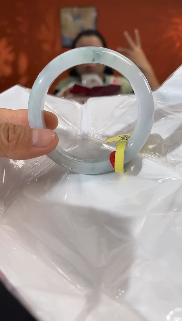 未镶嵌手镯翡翠4        圈口55