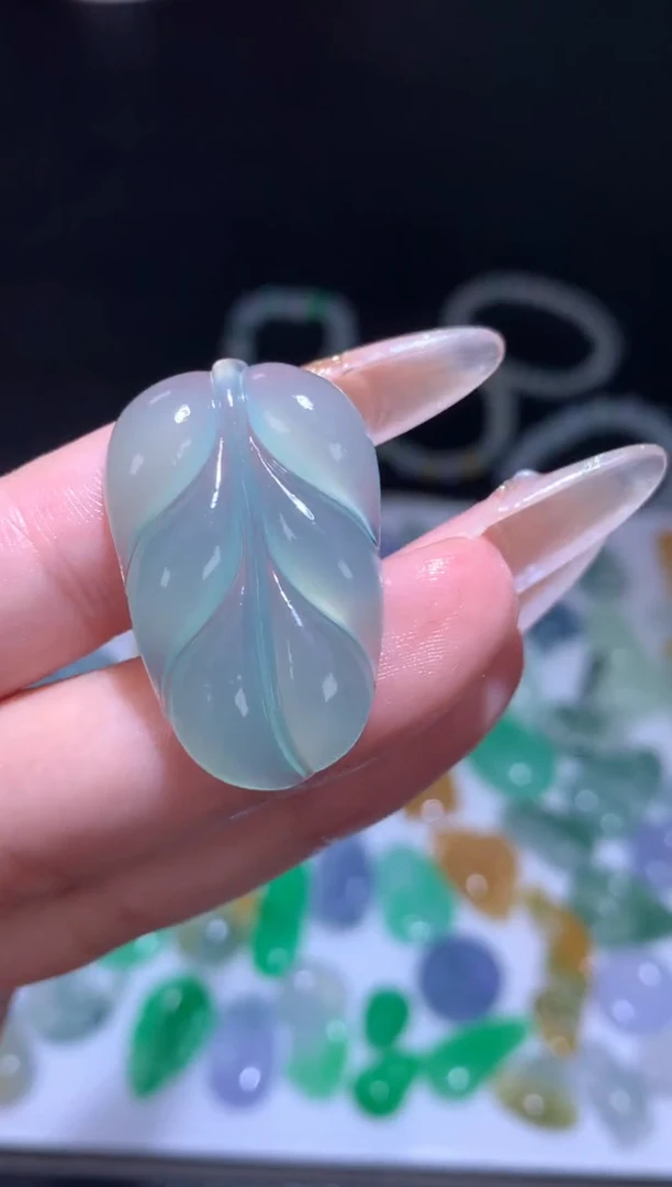 未镶嵌定制翡翠叶子