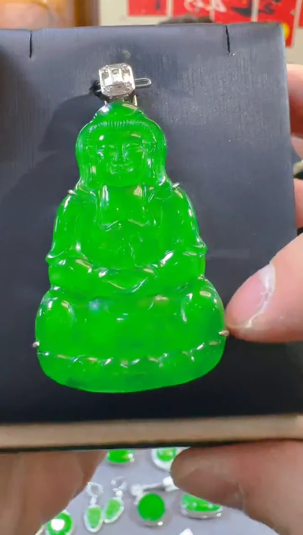 吊坠(赠链)银S925镶嵌翡翠天然A货翡翠