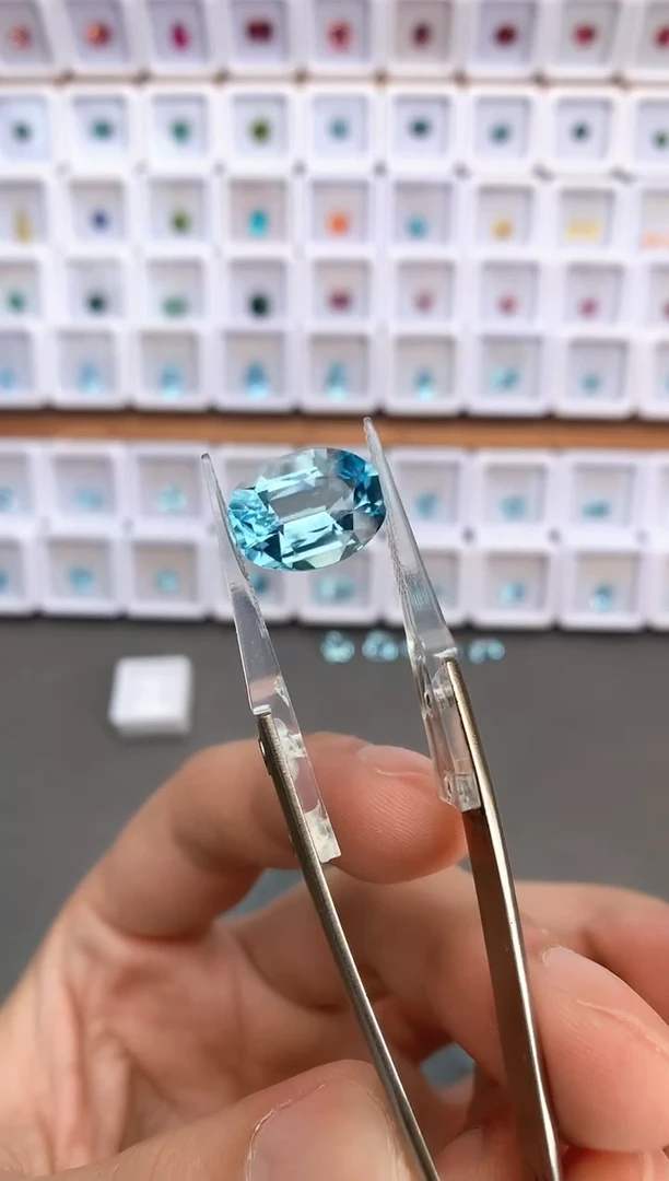 未镶嵌裸石定制托帕石9.2ct