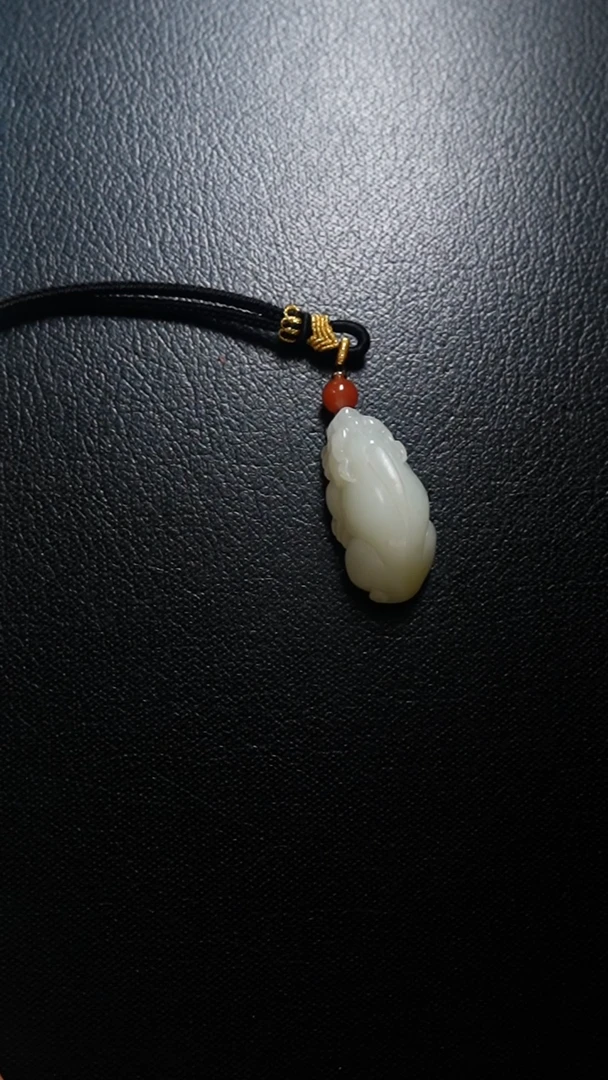 颈饰未镶嵌和田玉貔貅