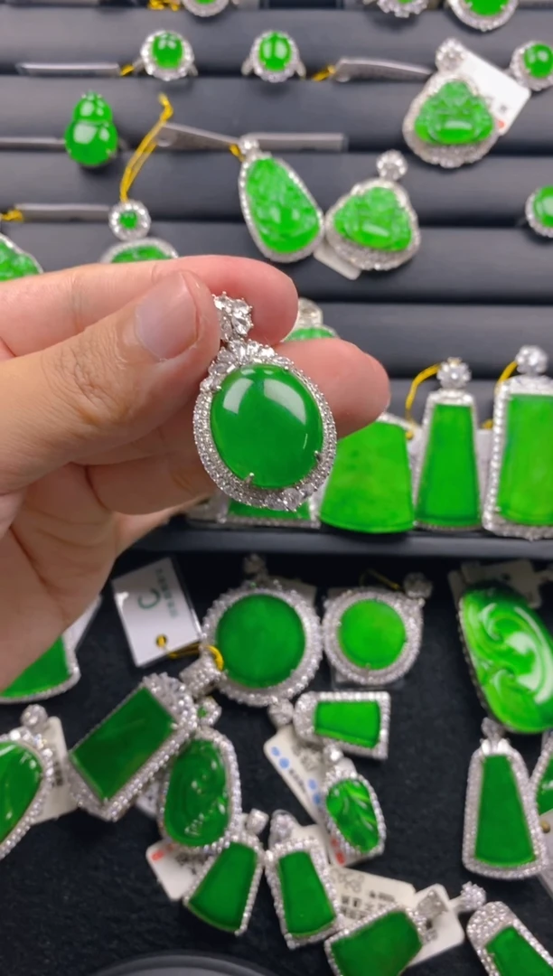 【闪购商品】翡翠颈饰银S925镶嵌11111111