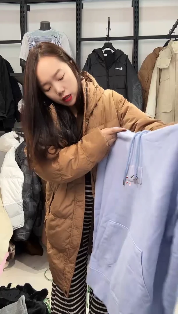 2552 闪购编码  运动卫衣裤以直播间过款为准 尺码  ·