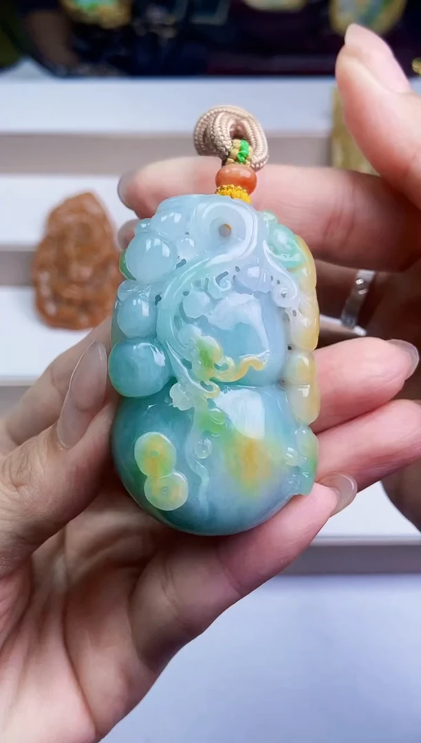 颈饰未镶嵌翡翠翡翠A货