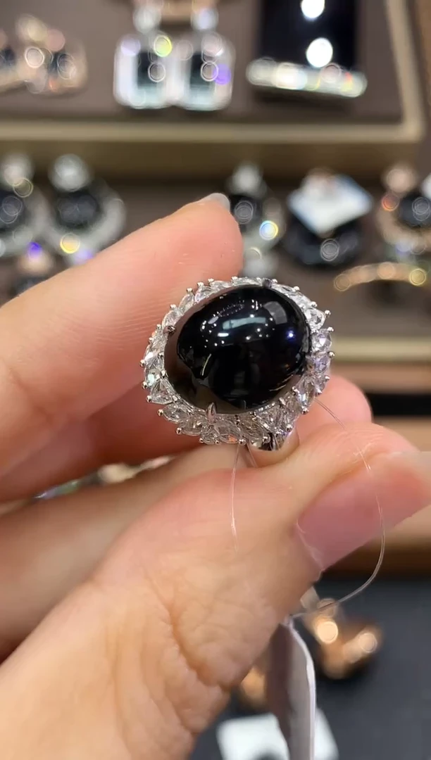 18K金镶嵌戒指翡翠夏*C123