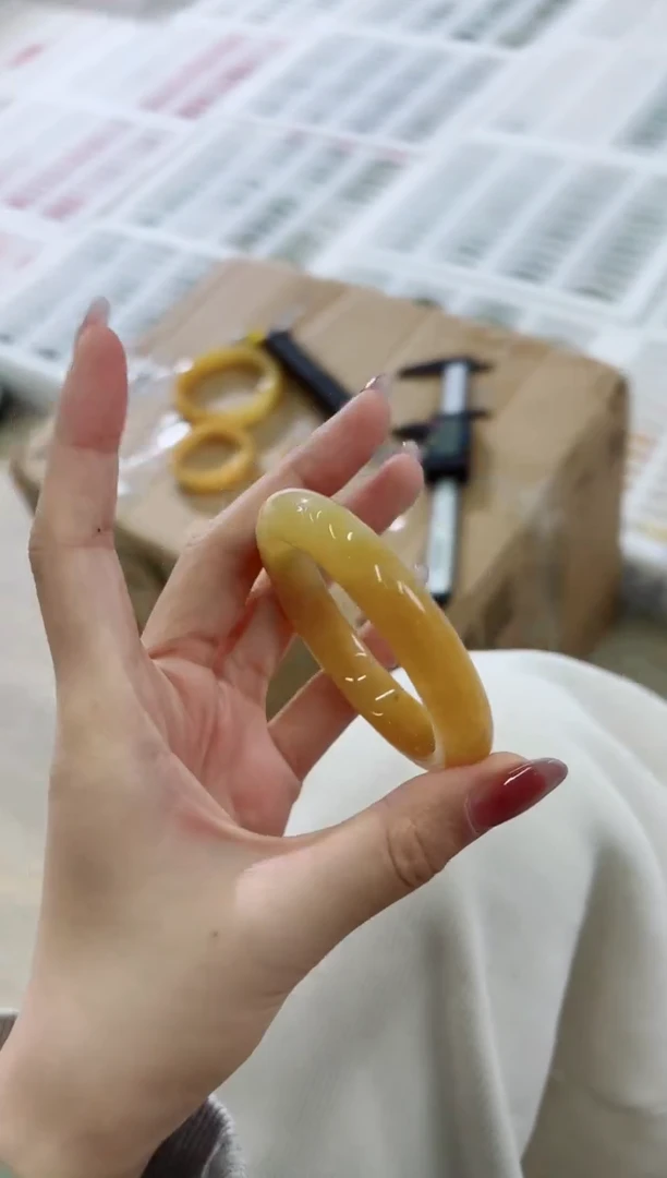 未镶嵌手镯石英质玉69-51HU