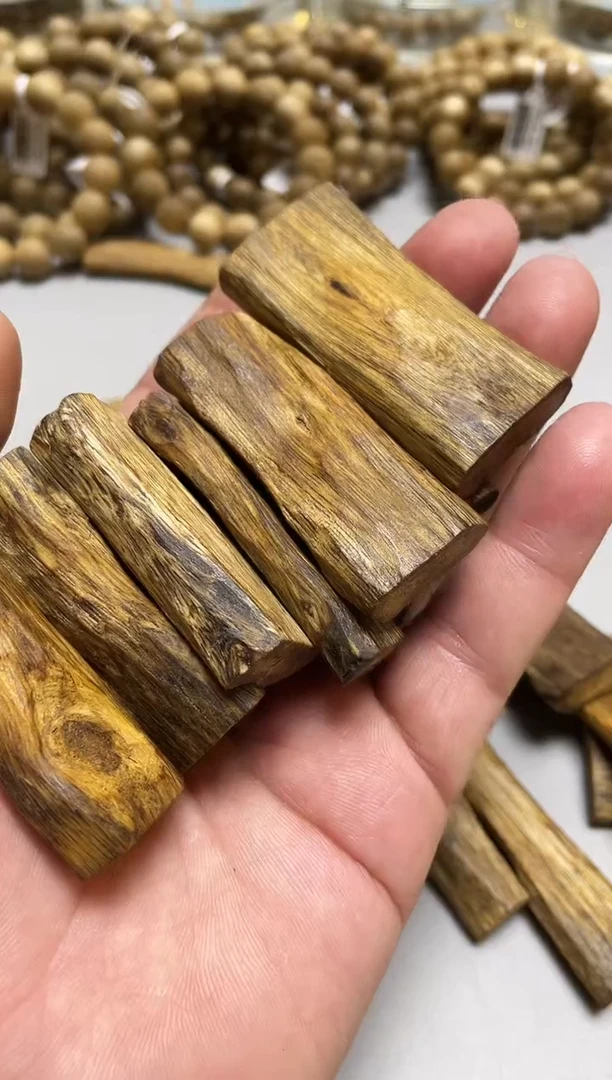 【闪购商品】沉香吊坠棋楠随型吊坠多样性发其一