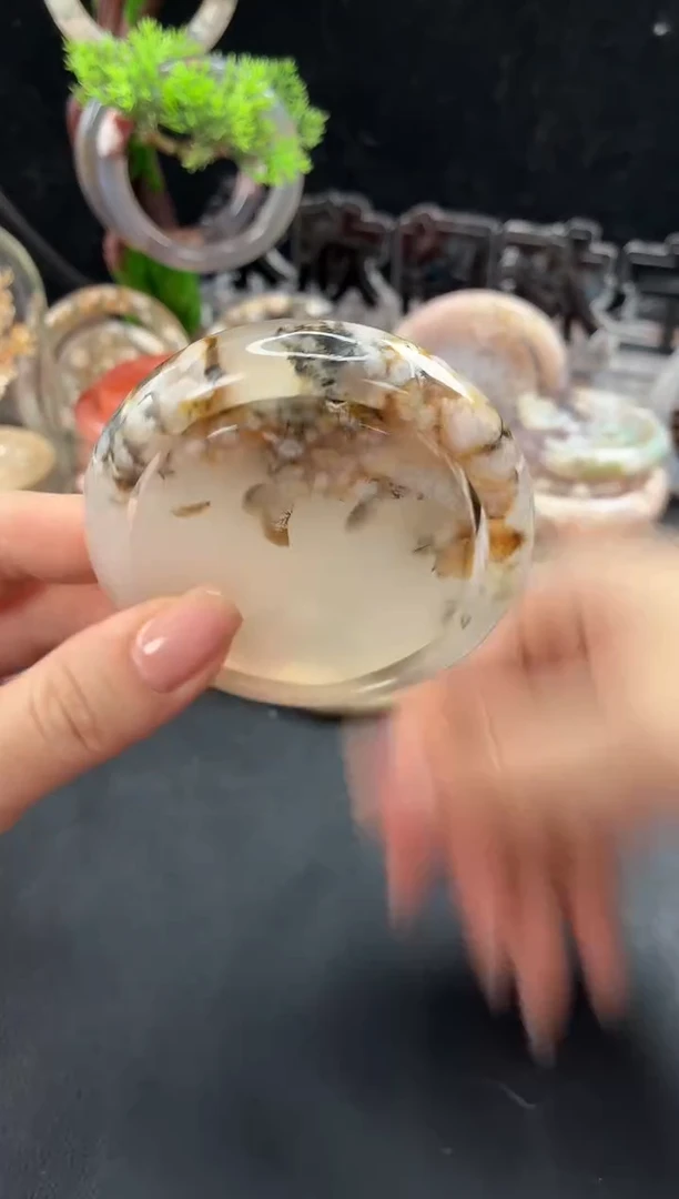 未镶嵌手镯（圆镯）石英质玉54