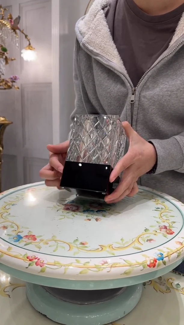 【闪购商品】玻璃笔筒