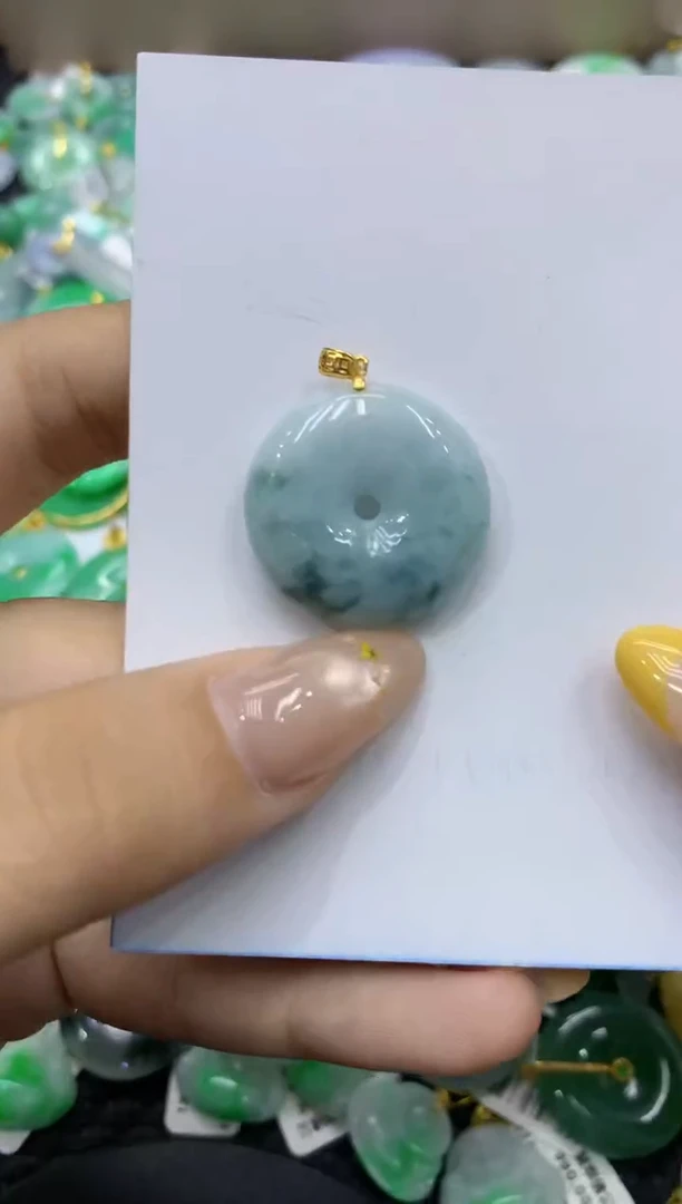 颈饰未镶嵌翡翠天然缅甸翡翠A货