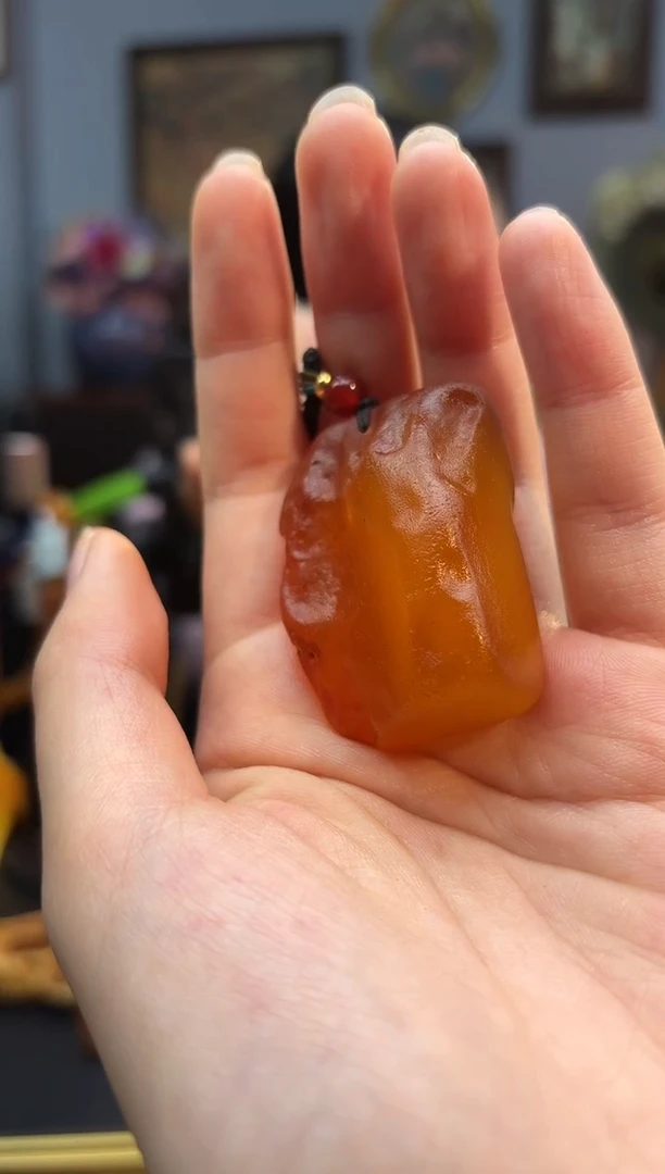 琥珀颈饰未镶嵌吊坠