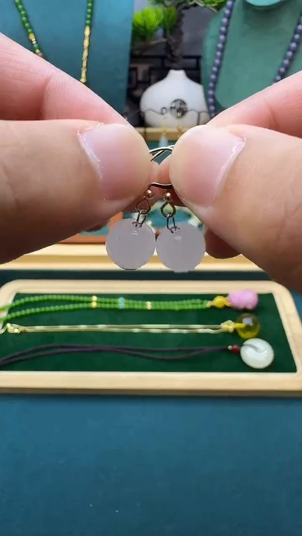 和田玉14K金镶嵌耳饰e118