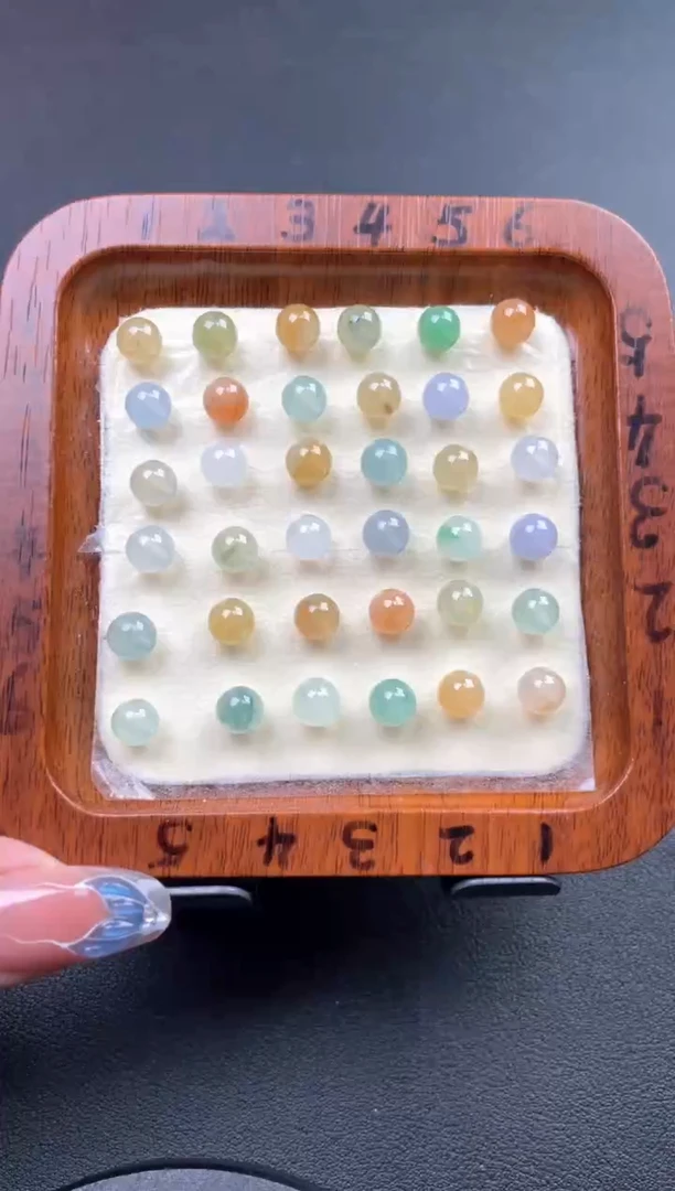 颈饰未镶嵌翡翠000000