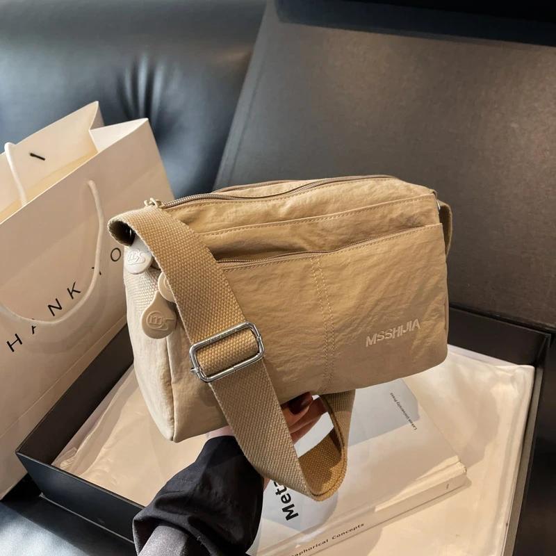 小包包多层2025新款潮时尚百搭单肩包洋气百搭轻便斜挎布包简约