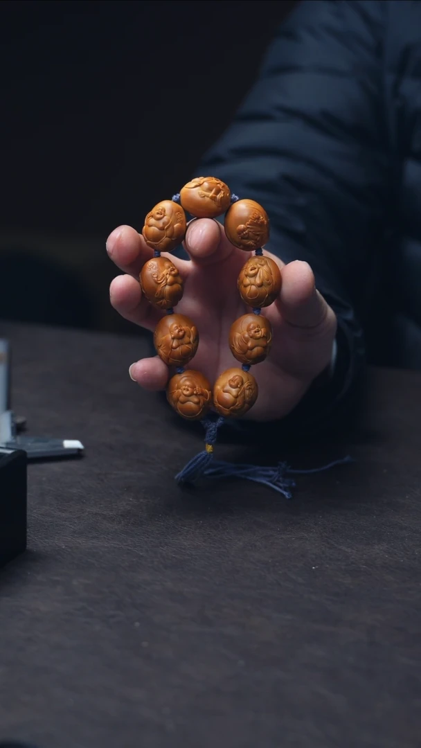 吊坠橄榄核-浮雕【弥勒】