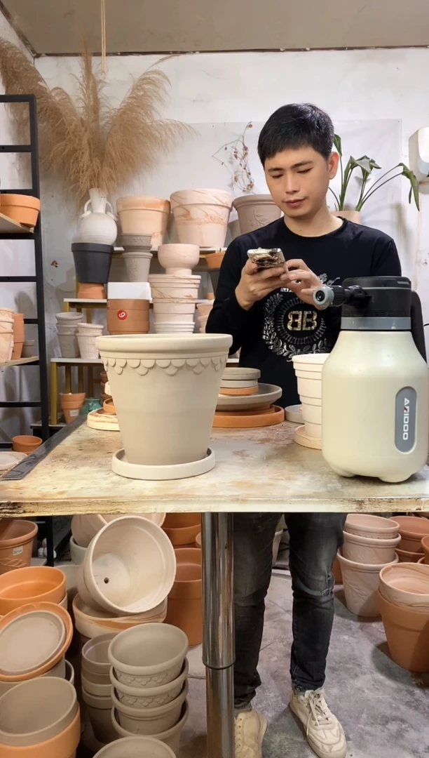 瑕疵无售后20*18灰陶巴洛克 1盆1托