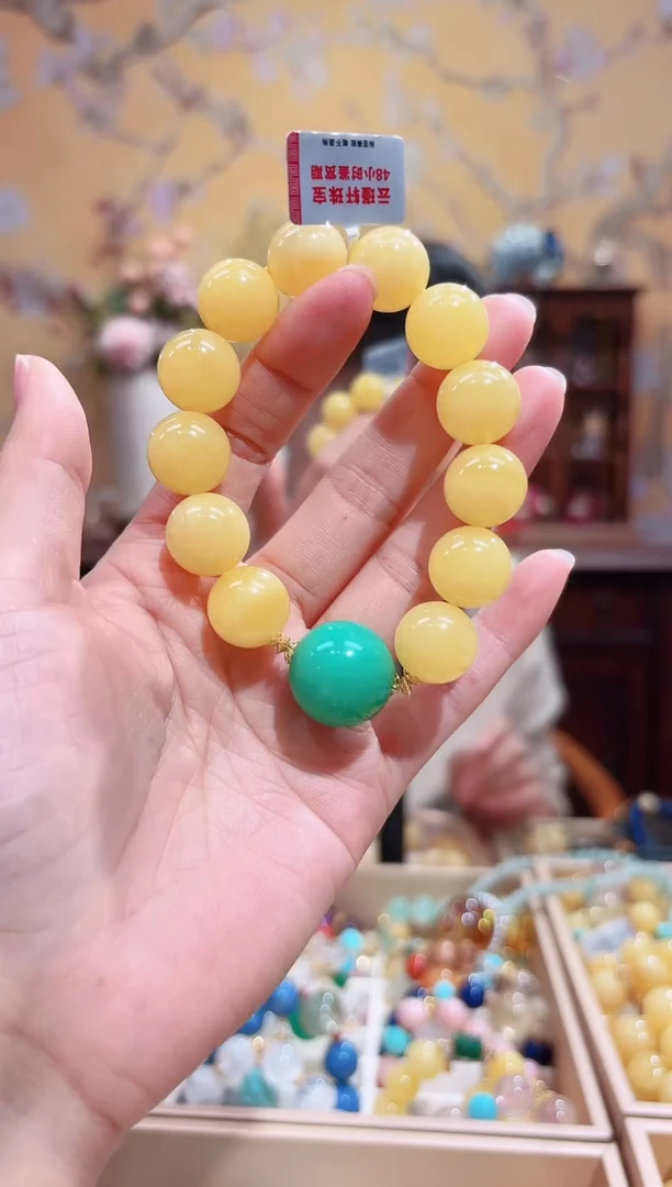 蜜蜡颈饰18K金镶嵌15咪白花蜜蜡多宝18咪设计款