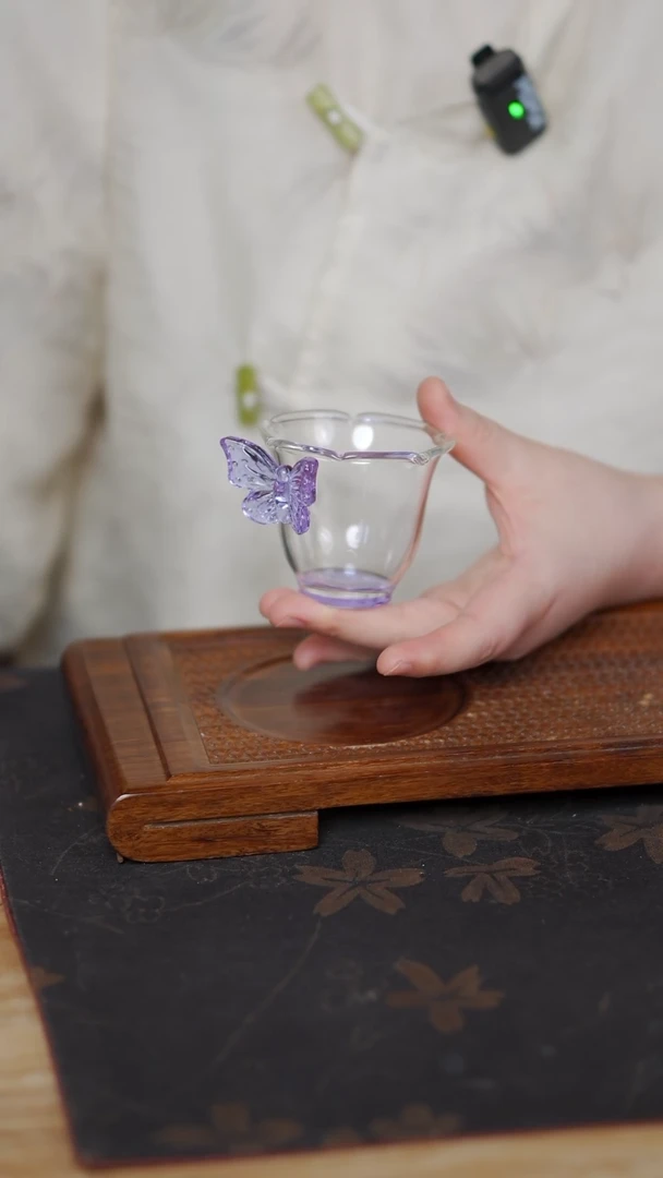 紫色 小蝴蝶杯