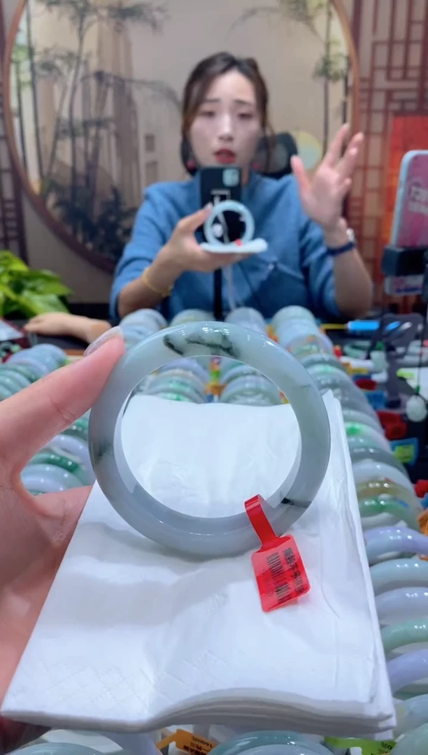 未镶嵌手镯翡翠000072392