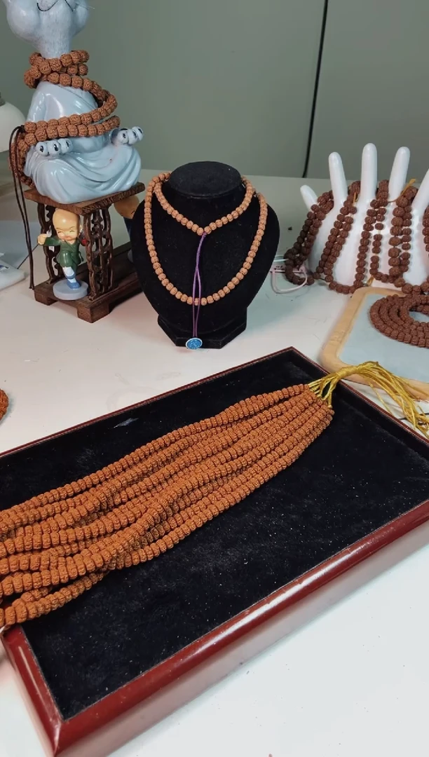 金刚菩提吊坠646红皮麦穗盘龙尺寸8-10