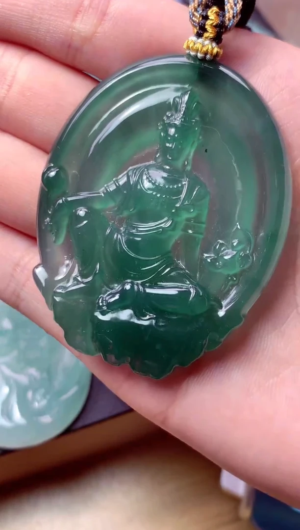 翡翠未镶嵌颈饰天然翡翠A货