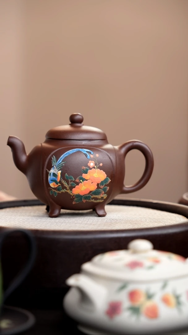 茶壶紫砂紫泥四组鼎盛泥绘蓝鸟橘花