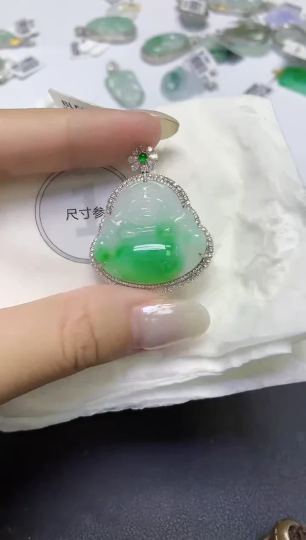 颈饰18K金镶嵌翡翠天然缅甸翡翠A货百元以上9元证书费自理
