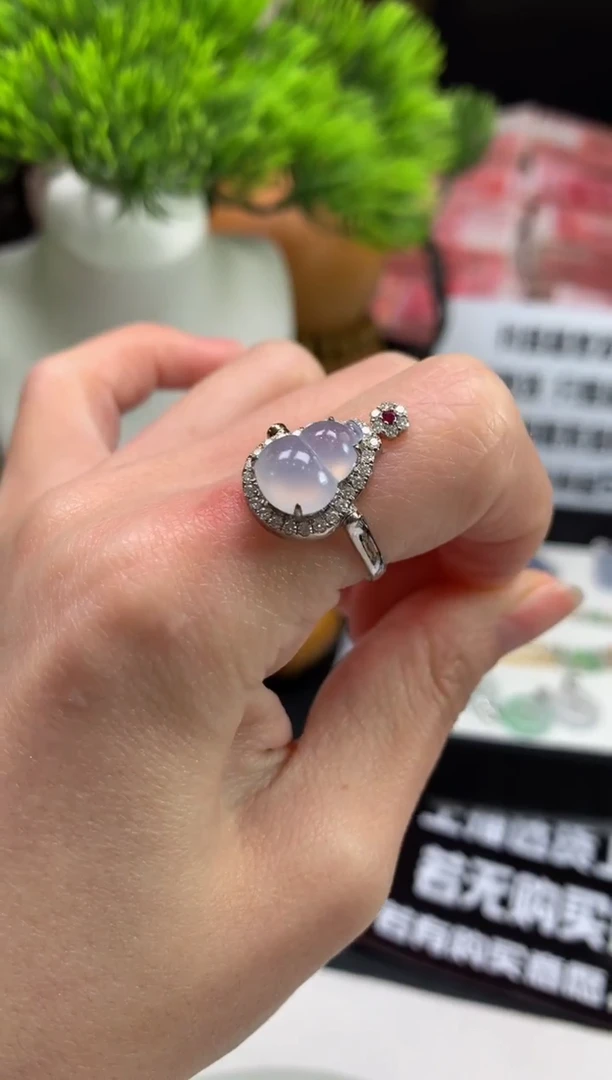 18K金镶嵌戒指翡翠清*---125541