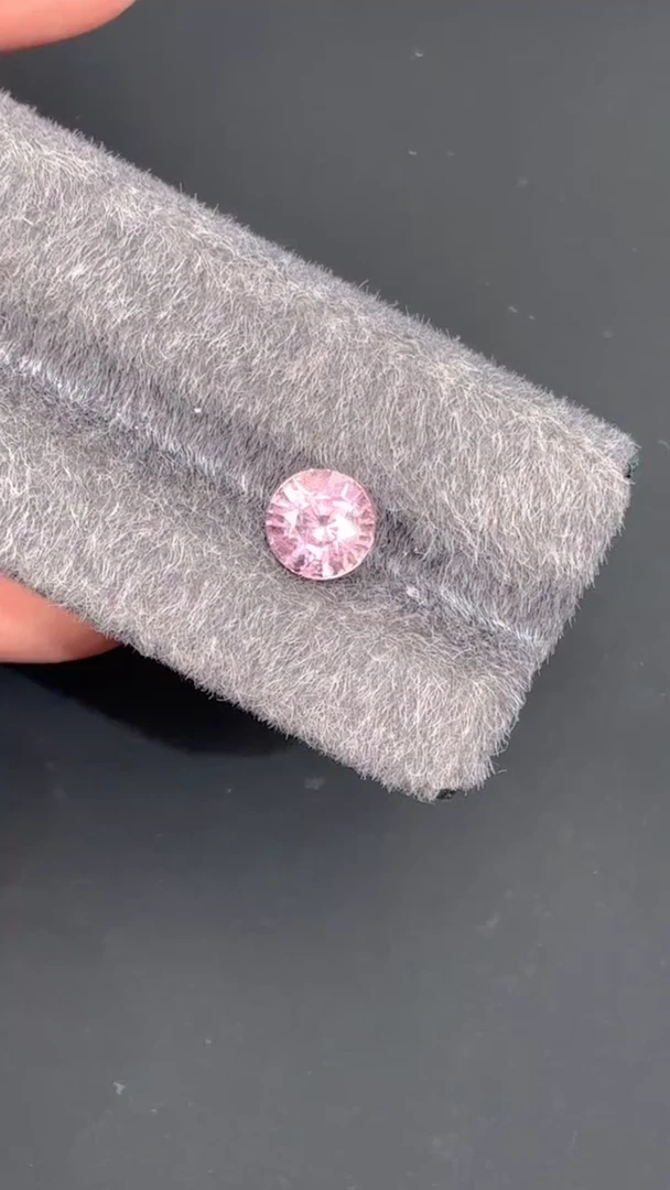 裸石蓝宝石帕帕拉恰粉色蓝宝石1.1ct