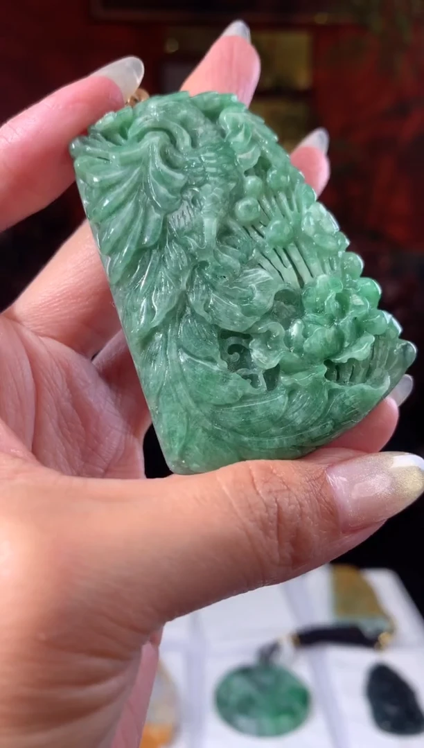 【闪购商品】定制翡翠未镶嵌挂件发货（拍一发一）