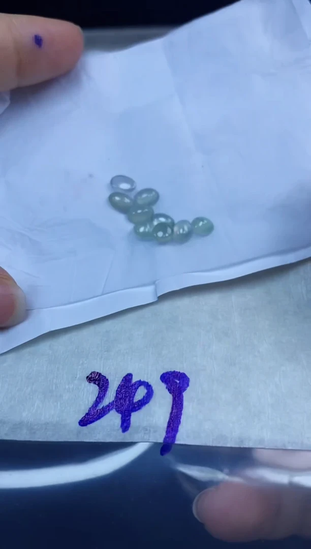 未镶嵌定制翡翠1