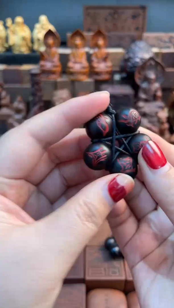 木枣木玉化红砂五角星吊坠（五岳真星图）