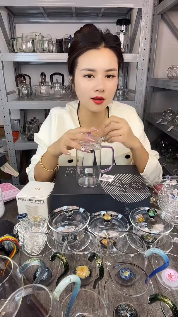 手工艺品玻璃禾器 简尚杯浅紫色