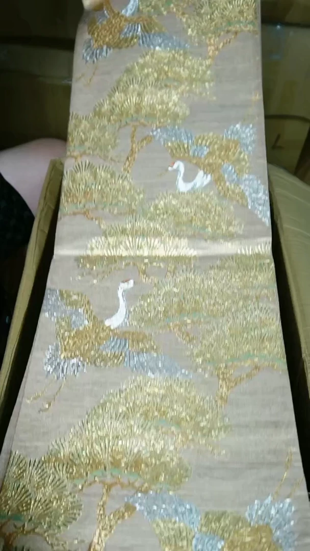 织绣织锦105织金松鹤