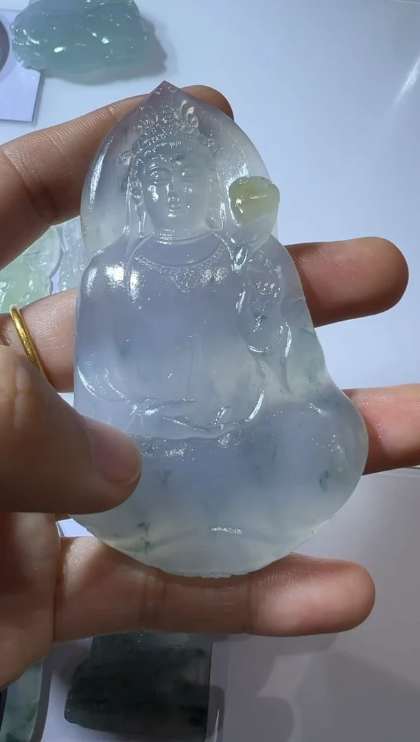 未镶嵌定制翡翠素衣