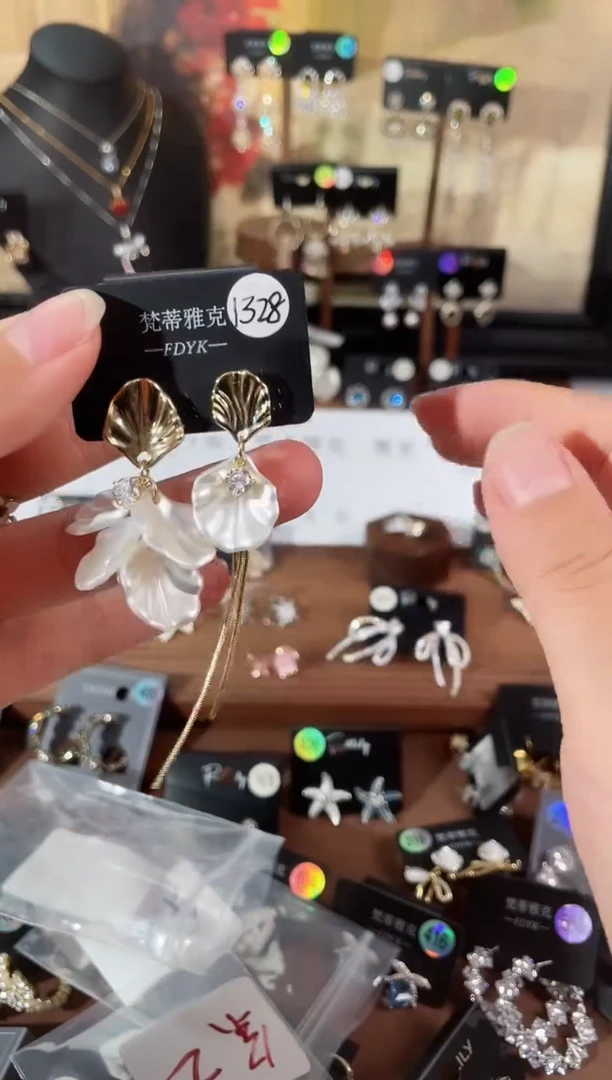 铜合金合成立方氧化锆925银梵1328
