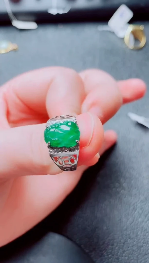 银S925镶嵌戒指翡翠1111