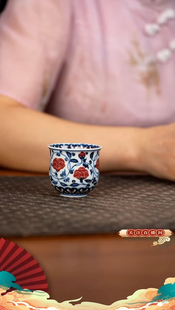 月季花高如是杯