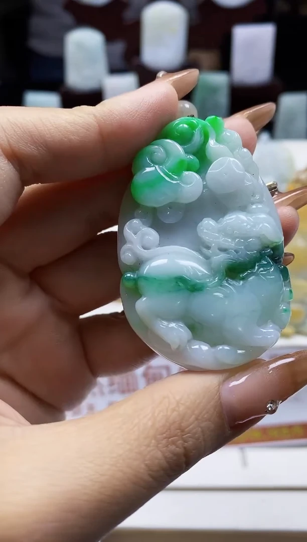 颈饰未镶嵌翡翠翡翠A货