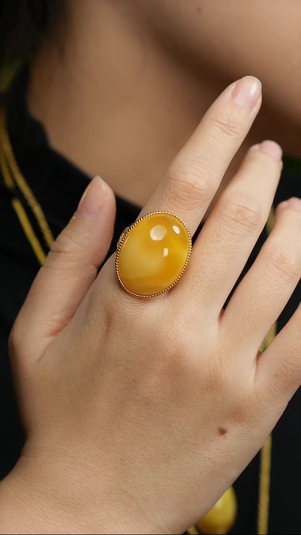 银S925镶嵌蜜蜡戒指相**沫20*30