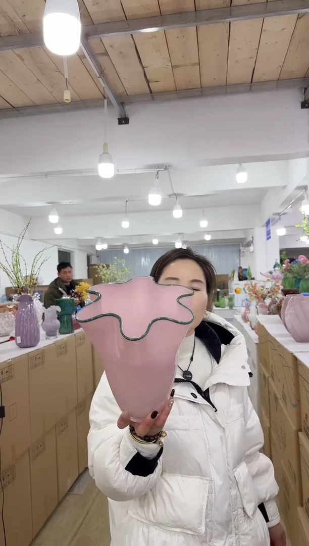 【闪购商品】无铅玻璃洛芙花器-p-早12