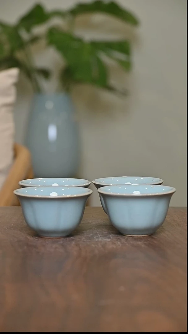 杯葵口杯 天青 微瑕4只 朱家汝窑款