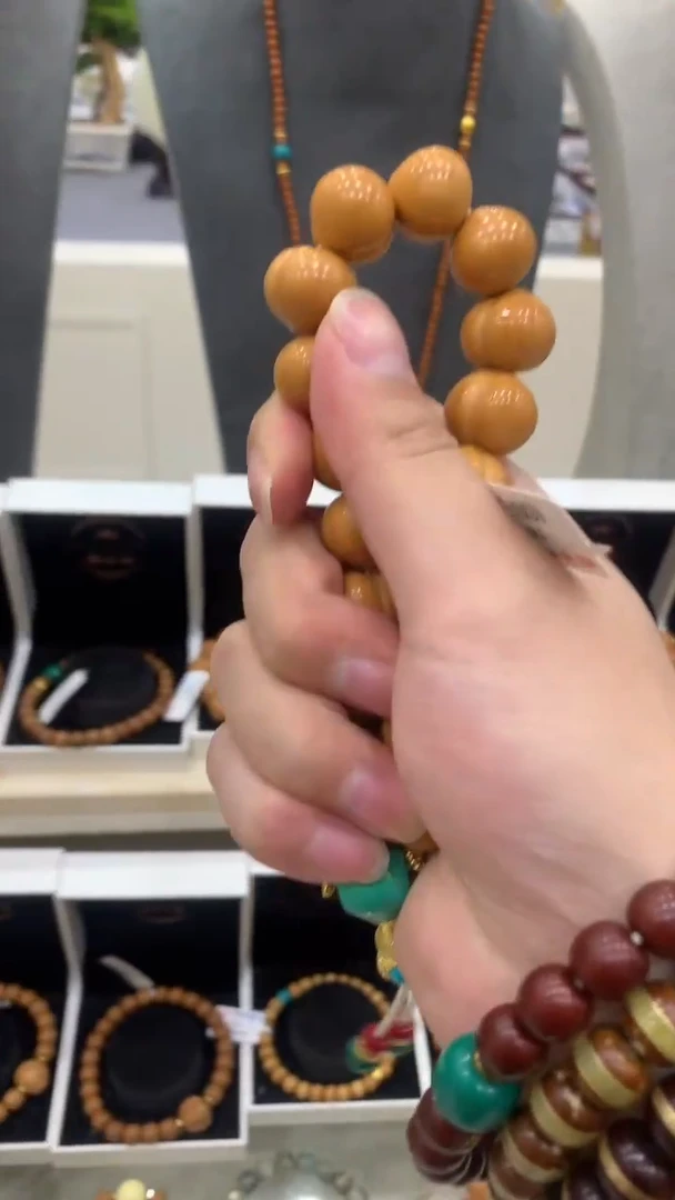 把件猴头核桃断*离猴头雕刻爱心屁桃手持