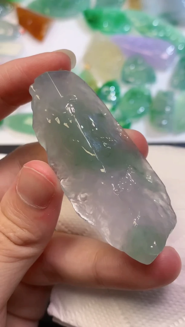 颈饰未镶嵌翡翠