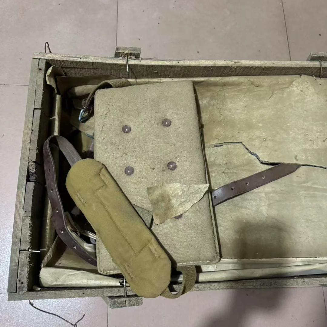 怀旧老货库存1960年代多功能背具户外垫子