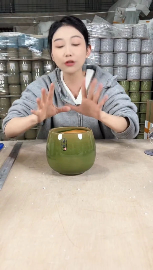 【闪购商品】陶瓷龙蛋裂纹深绿13x13
