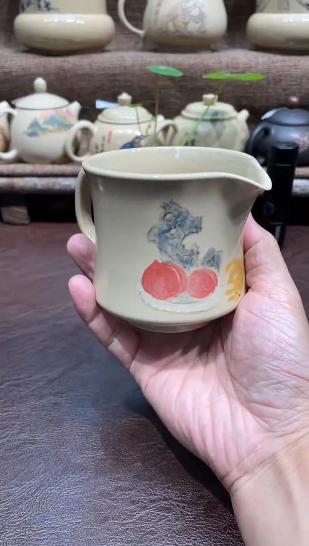 泥塑王宇青柚泥绘公道杯一只251cc