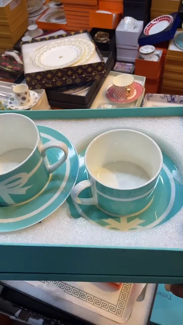杯鸿辉家品牌瓷器，京东包邮！